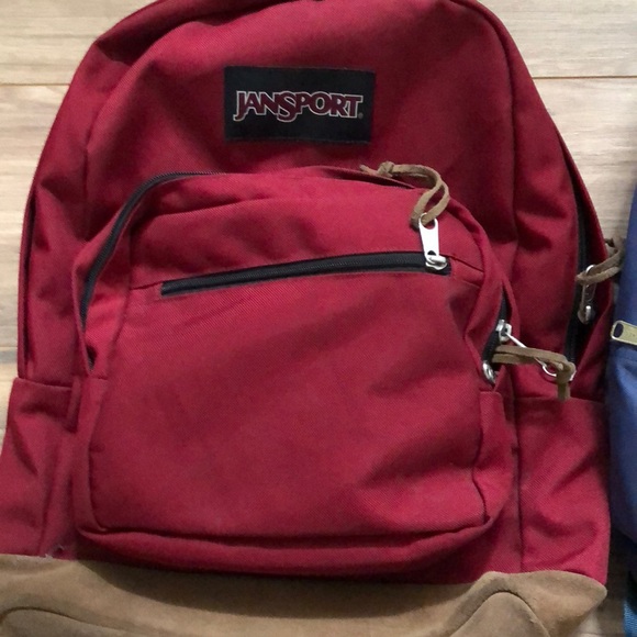 2 Back Packs - Picture 2 of 3